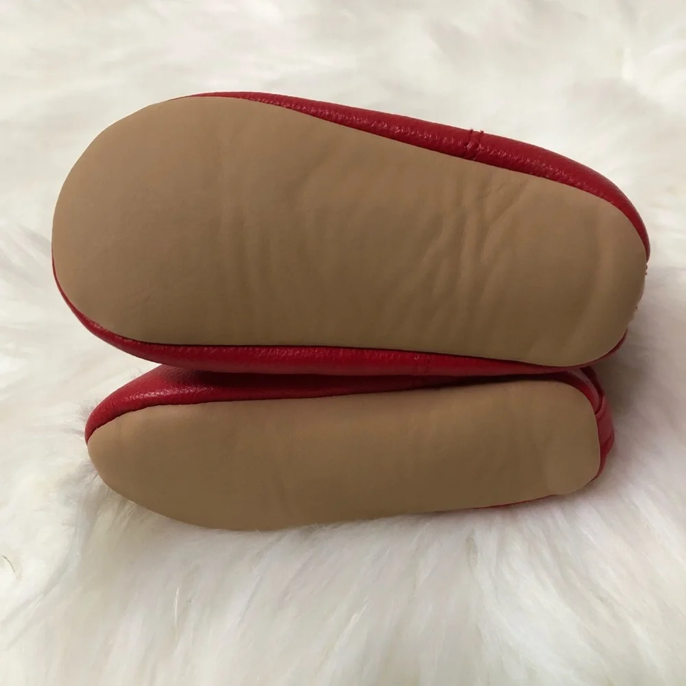 NWOT Old Navy Baby Red Booties Sz 12-18 Months
